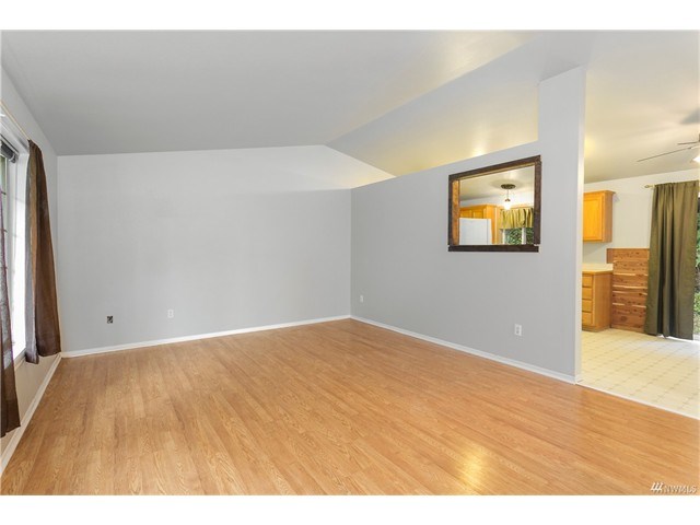 6125 200th Pl NE