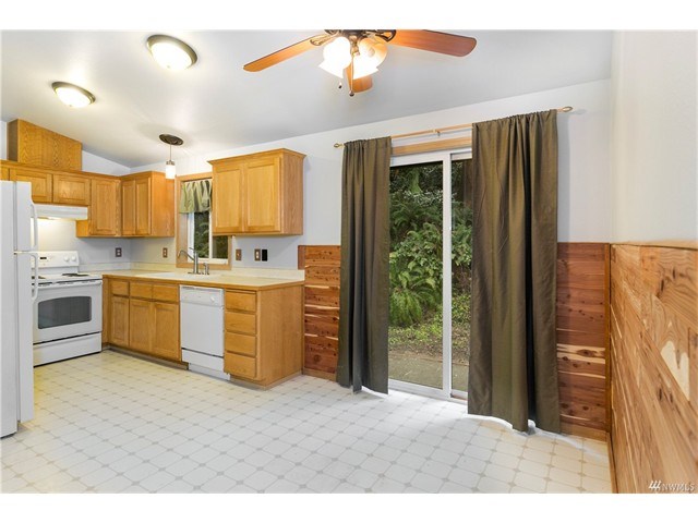 6125 200th Pl NE