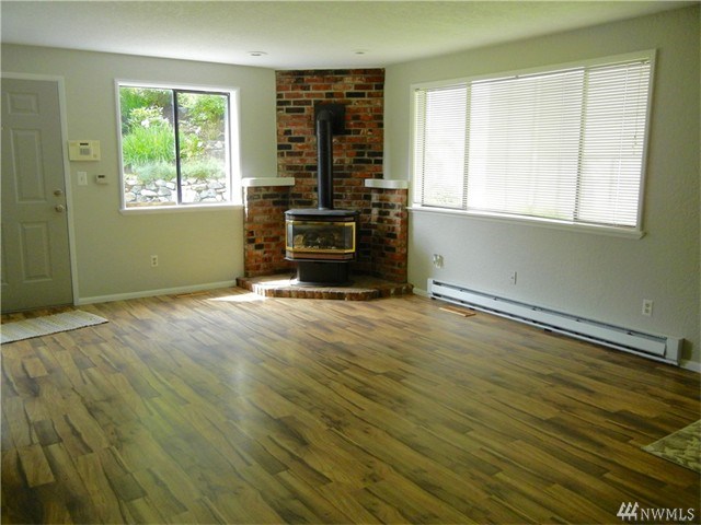For Sale: 525 E Division St Arlington, WA 98223