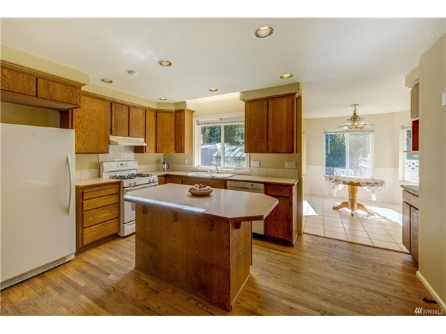 25731 27th Ave NE
