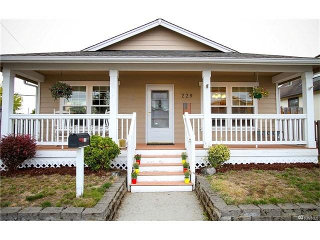 221 W Jensen St