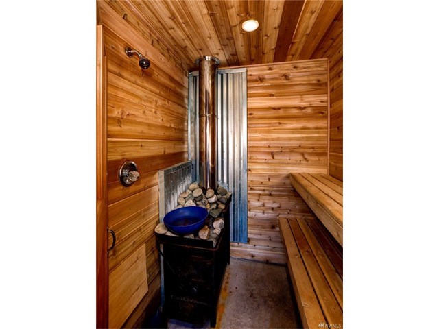 4220 Samish Way