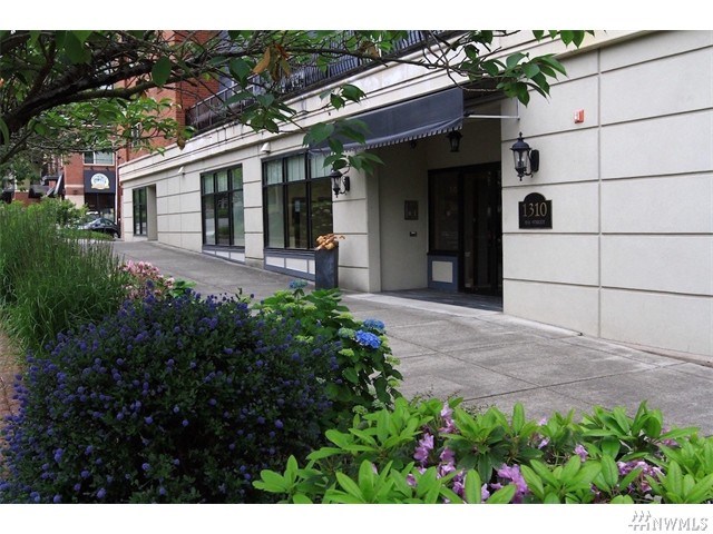 For Sale: 1310 10th St #408 Bellingham, WA 98225