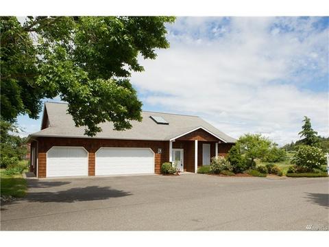 1334 E Axton