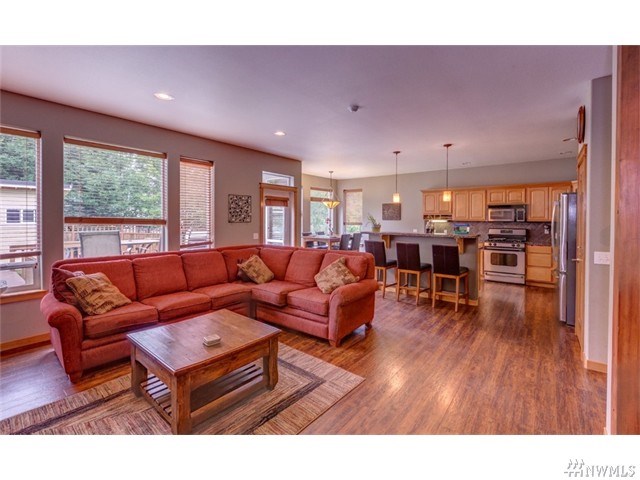 For Sale: 4047 Springland Ct Bellingham, WA 98226
