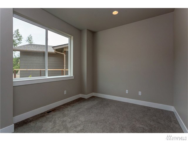 For Sale: 3305 Sydney Ct Bellingham, WA 98226