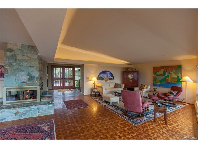 1616 Samish Way