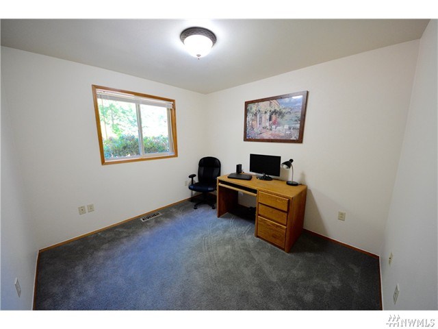 For Sale: 17 Saffron Ct Bellingham, WA 98229