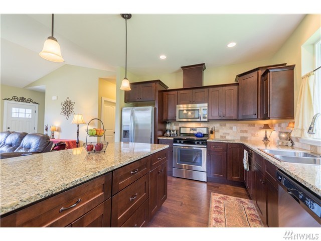 For Sale: 8495 Morningside Dr Blaine, WA 98230