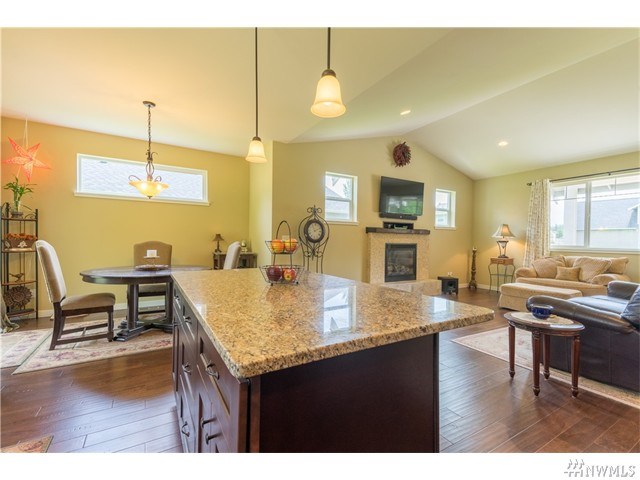For Sale: 8495 Morningside Dr Blaine, WA 98230