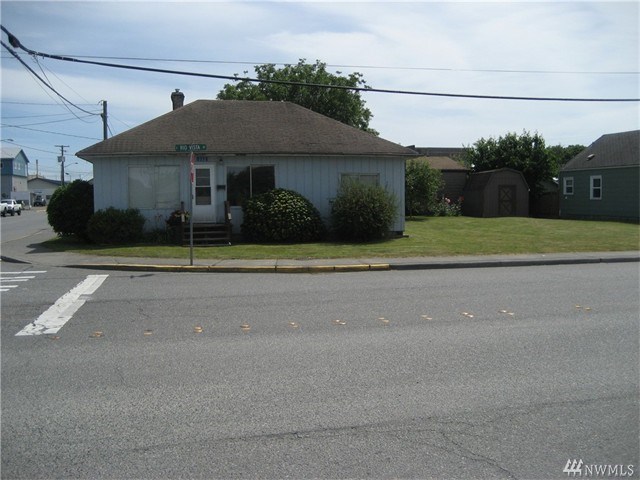 For Sale: 332 E Rio Vista Ave Burlington, WA 98233