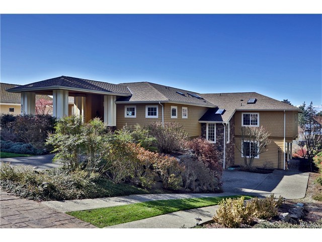 10527 Marine View Dr