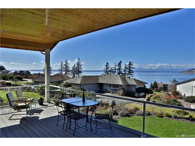 10527 Marine View Dr