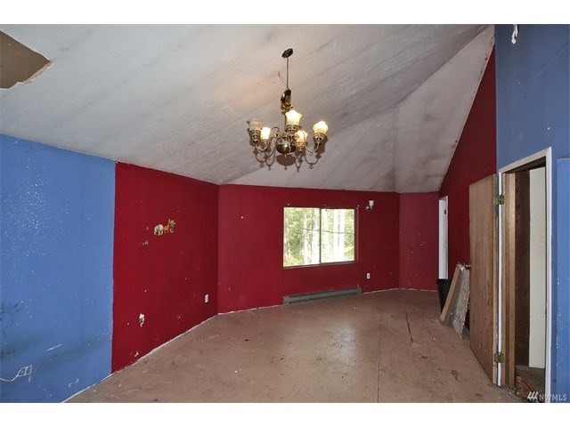 4080 Campbell Rd