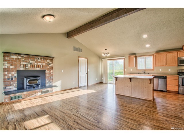 842 Shoshone Dr