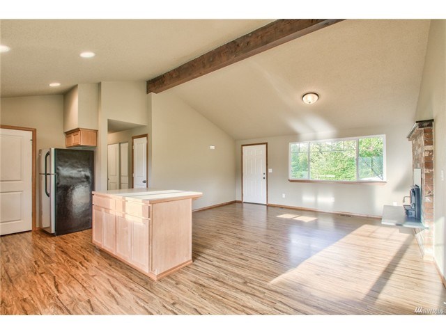 842 Shoshone Dr