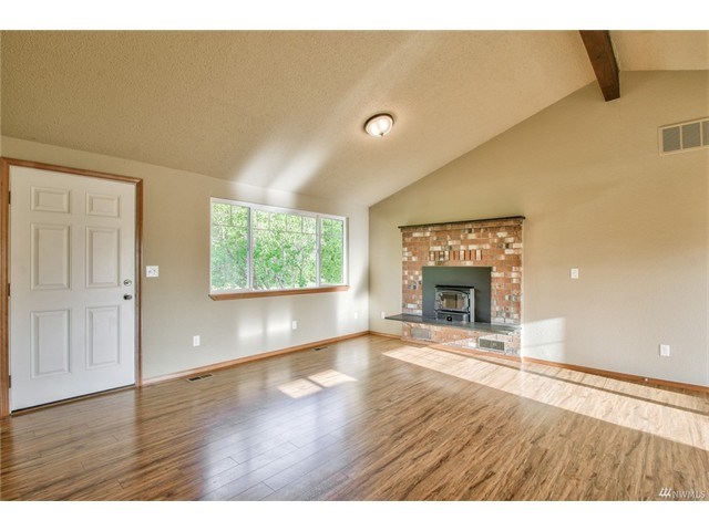 842 Shoshone Dr