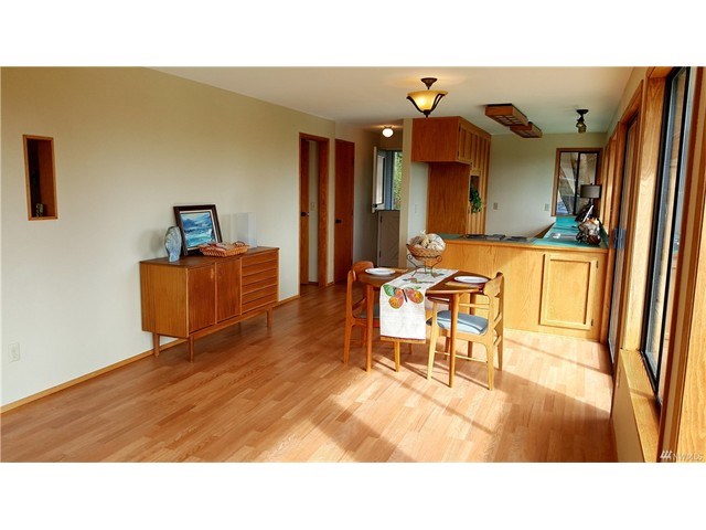 744 E Whidbey Ave