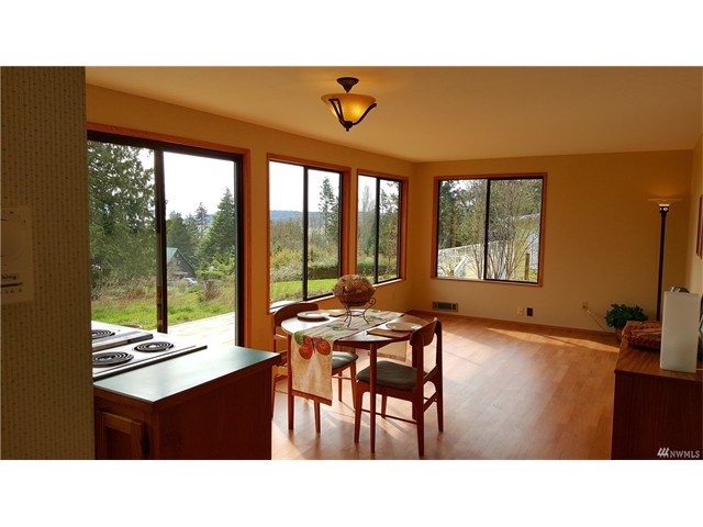 744 E Whidbey Ave