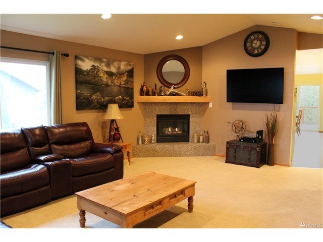 6783 Vista Dr