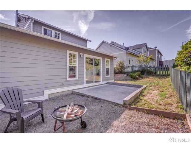 For Sale: 6191 Hamilton Ave Ferndale, WA 98248