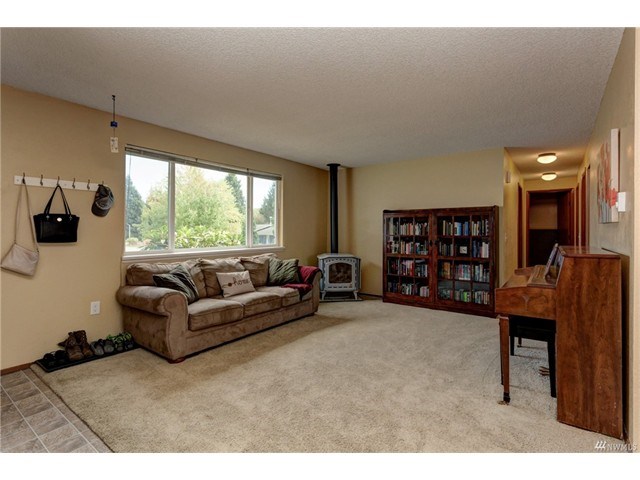 2179 Robyn Dr