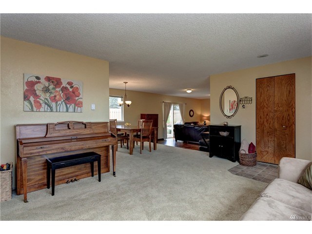 2179 Robyn Dr