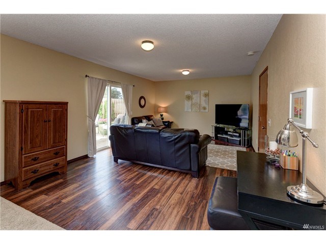 2179 Robyn Dr