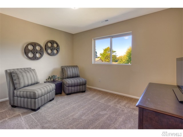 For Sale: 1930 76th Ave SE #136 Lake Stevens, WA 98258