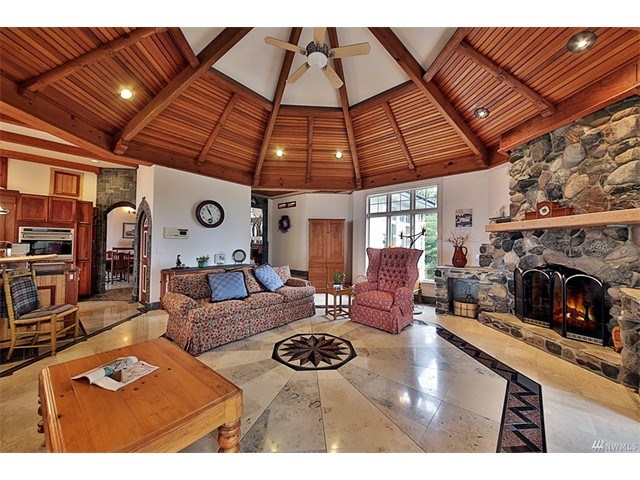 1122 Vista Pl