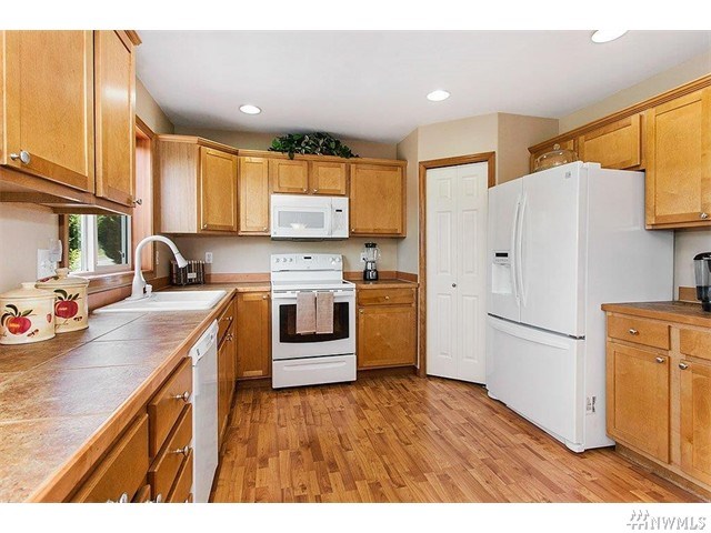 For Sale: 6616 49th Pl NE Marysville, WA 98270