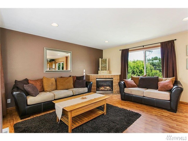 For Sale: 6616 49th Pl NE Marysville, WA 98270