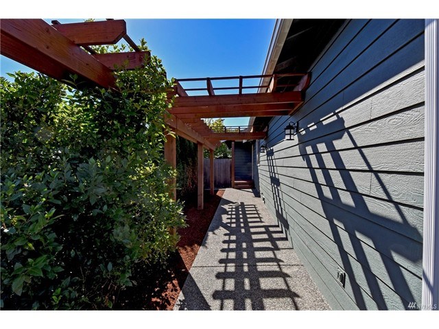 6604 78th Pl NE