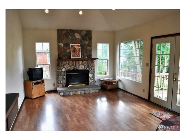 3812 Mclaughlin Rd