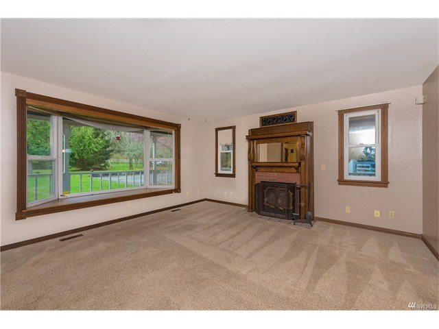 1044 SW Fairhaven