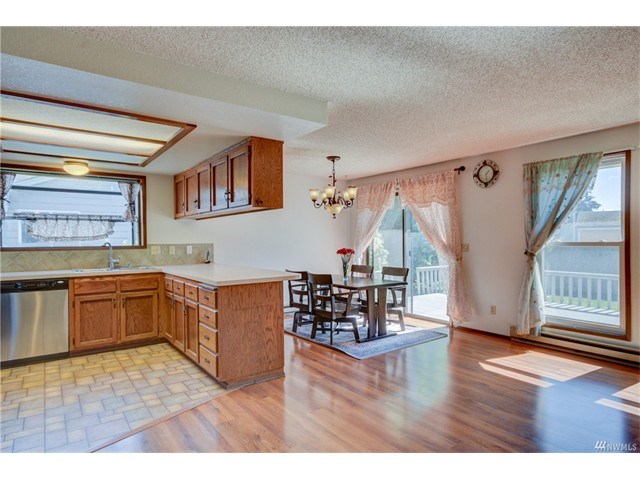 1549 SW Ponsteen Dr