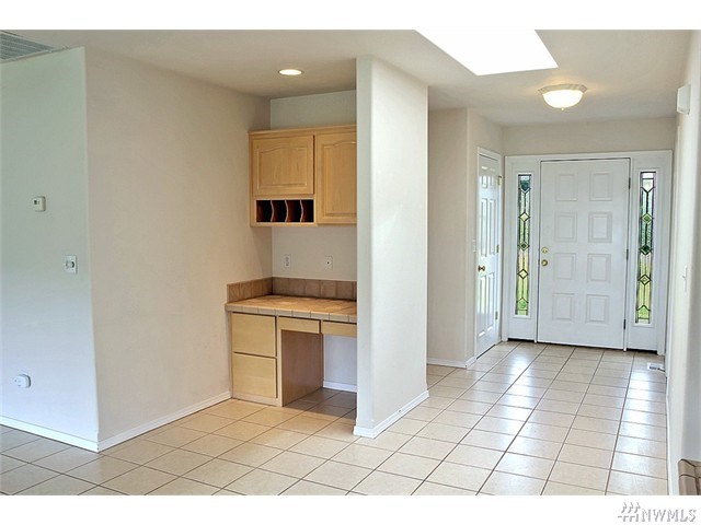 For Sale: 2241 Mariners Beach Dr Oak Harbor, WA 98277