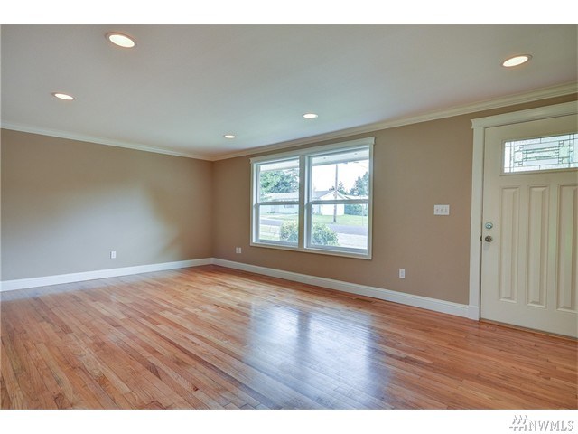 For Sale: 1668 NE 4th Ave Oak Harbor, WA 98277