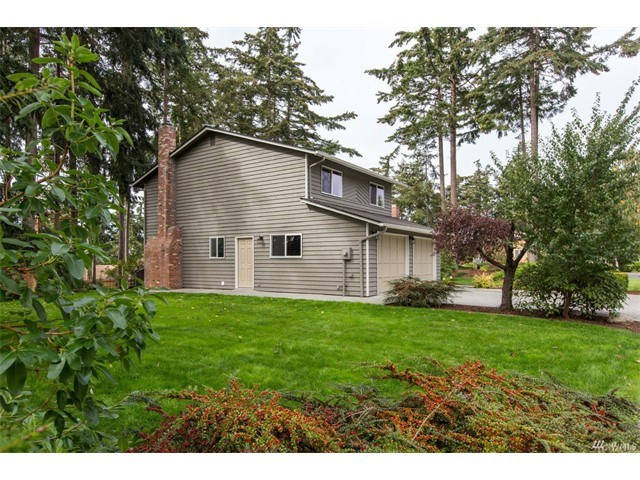 1595 SW Robertson Dr