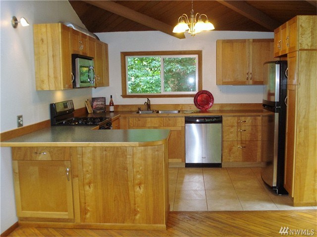 For Sale: 1475 Graham Dr Camano Island, WA 98282