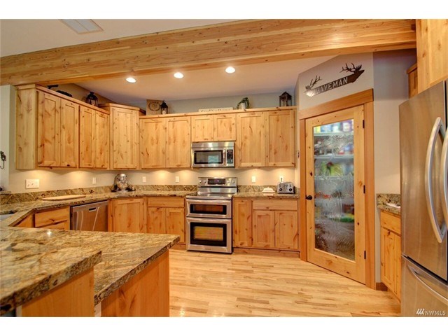 7588 Merganser Ln