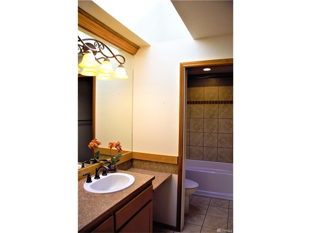 1005 Ryan Ct