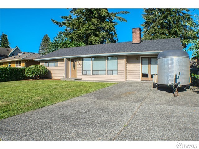 For Sale: 412 Avenue F Snohomish, WA 98290