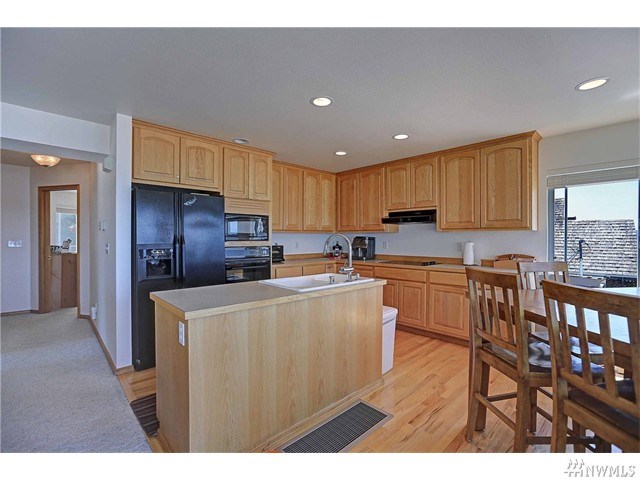 For Sale: 14210 Evergreen Way Stanwood, WA 98292