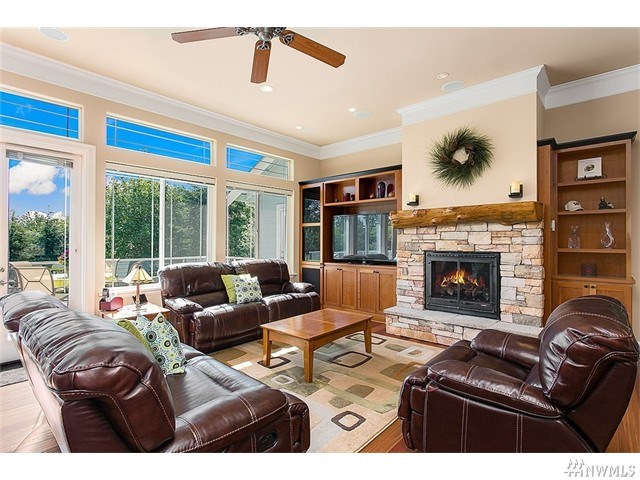 For Sale: 21633 E Lost Lake Rd Snohomish, WA 98296