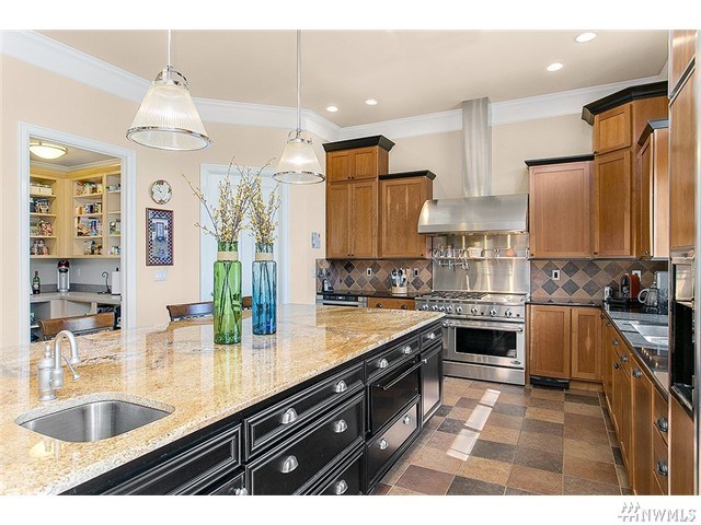 For Sale: 21633 E Lost Lake Rd Snohomish, WA 98296