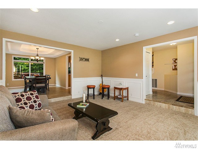 For Sale: 6915 Cascade Dr SE Snohomish, WA 98296
