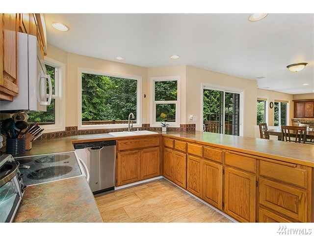 For Sale: 6915 Cascade Dr SE Snohomish, WA 98296