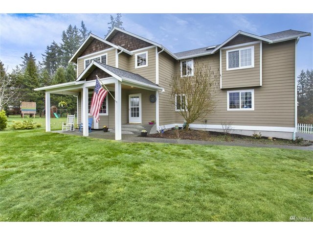 726 NW Ashford Loop