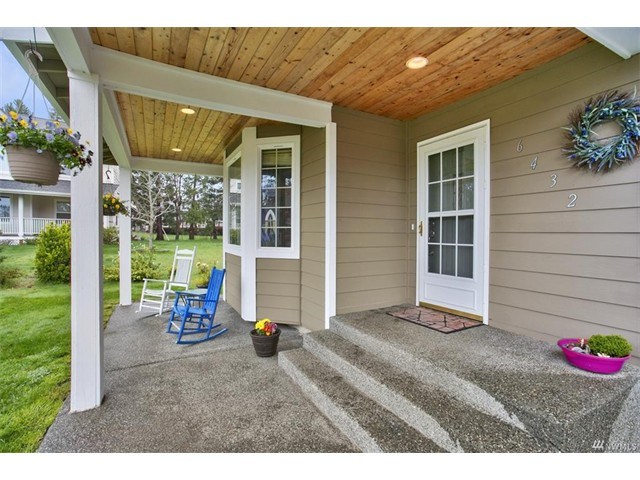 726 NW Ashford Loop